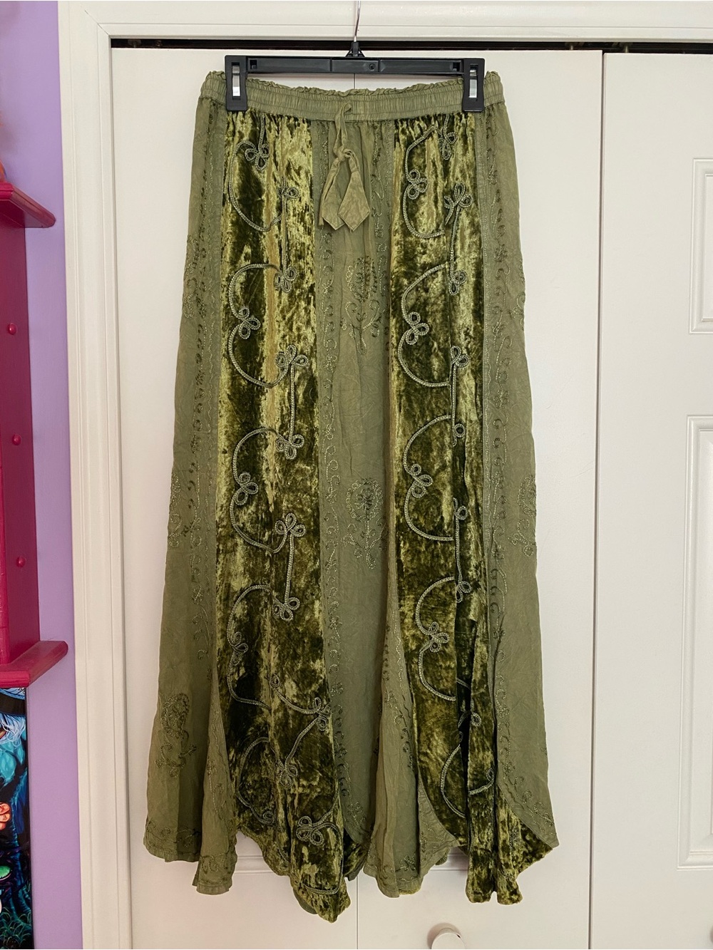 EARTHBOUND Olive Panel Velvet Maxi Skirt - Picture 4 of 10